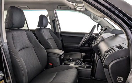 Toyota Land Cruiser Prado 150 рестайлинг 2, 2014 год, 2 950 000 рублей, 23 фотография