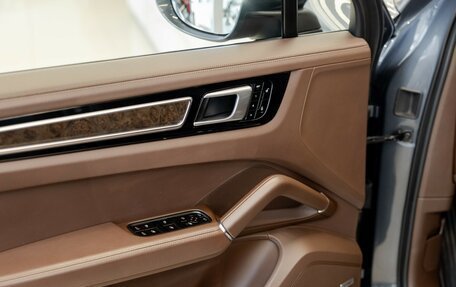 Porsche Cayenne III, 2018 год, 6 998 000 рублей, 18 фотография