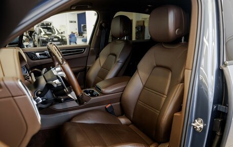 Porsche Cayenne III, 2018 год, 6 998 000 рублей, 25 фотография