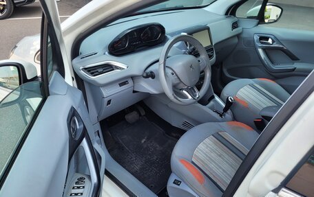 Peugeot 208 II, 2013 год, 620 000 рублей, 12 фотография