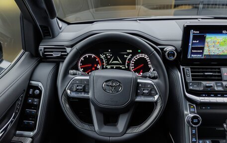 Toyota Land Cruiser, 2024 год, 12 100 000 рублей, 17 фотография
