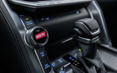 Toyota Land Cruiser, 2024 год, 12 100 000 рублей, 25 фотография