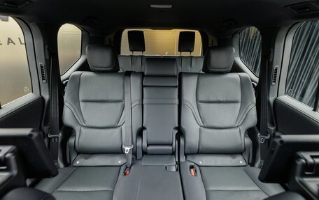 Toyota Land Cruiser, 2024 год, 12 100 000 рублей, 38 фотография