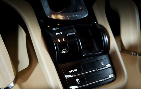 Porsche Cayenne III, 2014 год, 2 999 000 рублей, 26 фотография