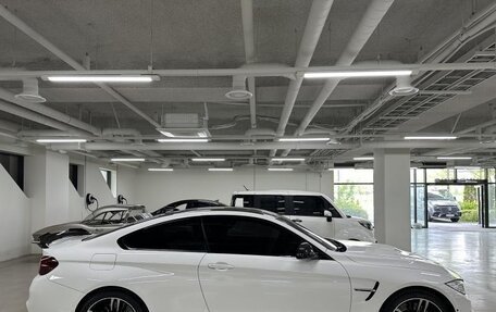 BMW M4, 2017 год, 3 635 000 рублей, 7 фотография