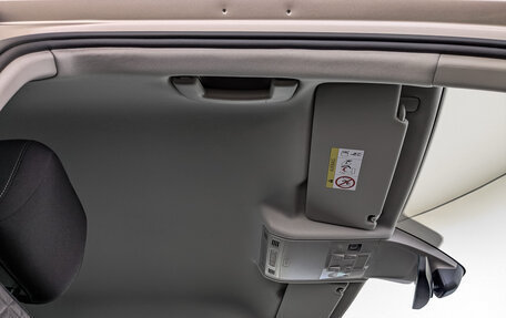Volkswagen Tiguan II, 2021 год, 3 050 000 рублей, 23 фотография