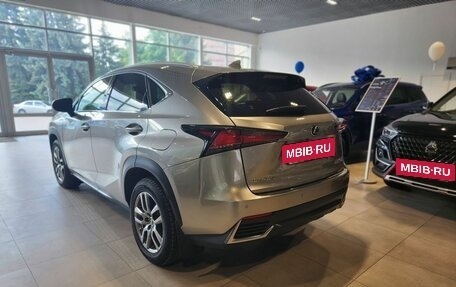 Lexus NX I, 2018 год, 3 100 000 рублей, 5 фотография
