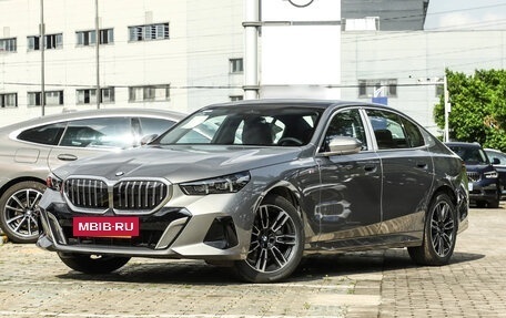 BMW 5 серия, 2025 год, 8 400 077 рублей, 5 фотография