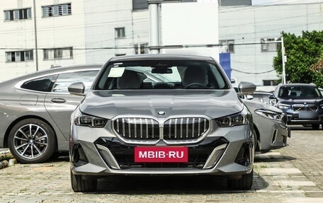 BMW 5 серия, 2025 год, 8 400 077 рублей, 4 фотография