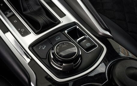 Mitsubishi Pajero Sport III рестайлинг, 2019 год, 3 050 000 рублей, 13 фотография