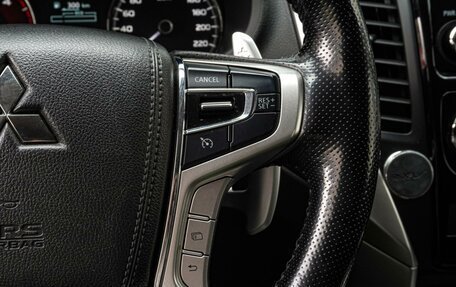 Mitsubishi Pajero Sport III рестайлинг, 2019 год, 3 050 000 рублей, 17 фотография