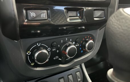 Renault Duster I рестайлинг, 2016 год, 1 300 000 рублей, 22 фотография