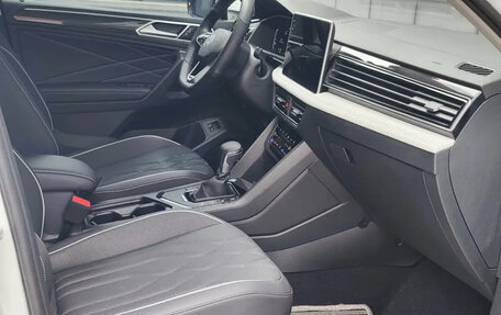 Volkswagen Tiguan II, 2023 год, 2 899 055 рублей, 10 фотография