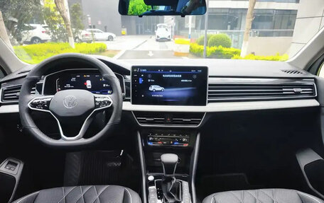 Volkswagen Tiguan II, 2023 год, 2 899 055 рублей, 11 фотография