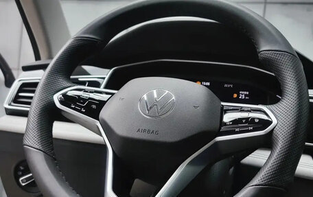 Volkswagen Tiguan II, 2023 год, 2 899 055 рублей, 12 фотография