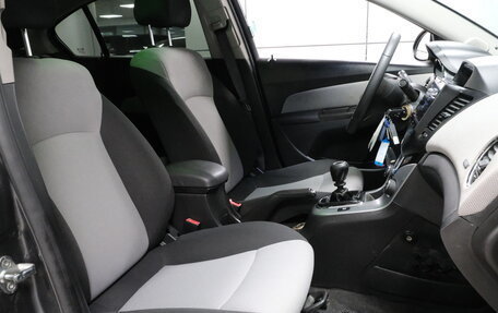 Chevrolet Cruze II, 2012 год, 695 000 рублей, 7 фотография