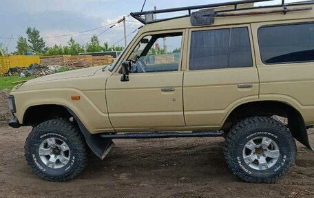 Toyota Land Cruiser 70, 1989 год, 1 100 000 рублей, 3 фотография