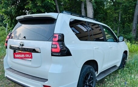 Toyota Land Cruiser Prado 150 рестайлинг 2, 2020 год, 6 890 000 рублей, 4 фотография