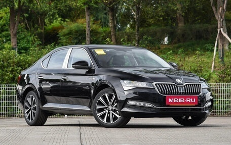 Skoda Superb III рестайлинг, 2025 год, 4 000 077 рублей, 5 фотография