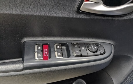 KIA Rio IV, 2020 год, 975 000 рублей, 23 фотография