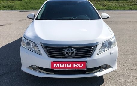 Toyota Camry, 2014 год, 1 750 000 рублей, 2 фотография