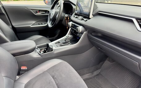 Toyota RAV4, 2022 год, 3 368 000 рублей, 9 фотография