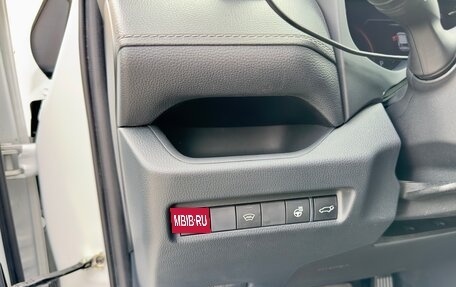 Toyota RAV4, 2022 год, 3 368 000 рублей, 12 фотография