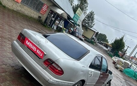 Mercedes-Benz E-Класс, 2000 год, 235 000 рублей, 6 фотография