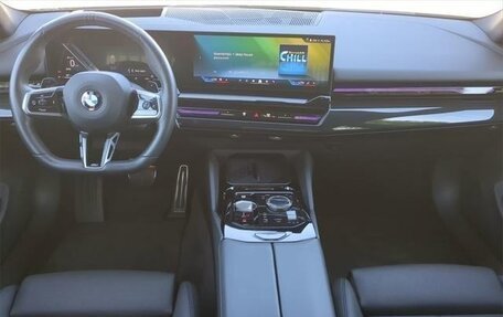 BMW 5 серия, 2025 год, 7 339 275 рублей, 6 фотография