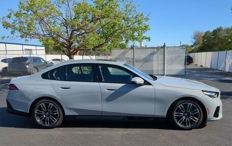 BMW 5 серия, 2025 год, 7 339 275 рублей, 3 фотография