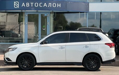 Mitsubishi Outlander III рестайлинг 3, 2022 год, 2 990 000 рублей, 2 фотография