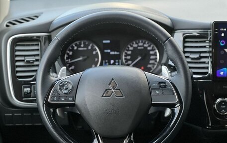 Mitsubishi Outlander III рестайлинг 3, 2022 год, 2 990 000 рублей, 20 фотография