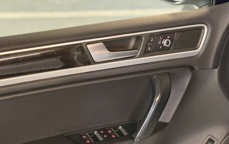 Volkswagen Touareg III, 2011 год, 1 790 000 рублей, 12 фотография