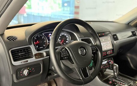 Volkswagen Touareg III, 2011 год, 1 790 000 рублей, 15 фотография