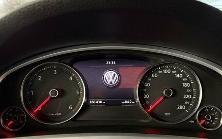 Volkswagen Touareg III, 2011 год, 1 790 000 рублей, 17 фотография