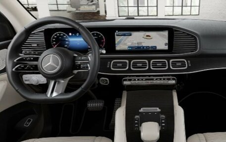 Mercedes-Benz GLS, 2025 год, 18 050 000 рублей, 4 фотография