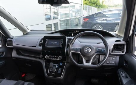 Nissan Serena IV, 2020 год, 1 800 000 рублей, 10 фотография