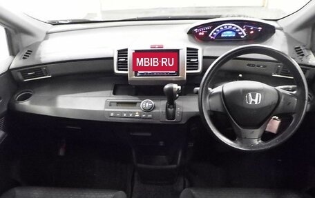 Honda Freed I, 2011 год, 1 090 000 рублей, 18 фотография