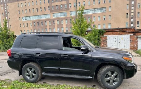 Toyota Land Cruiser 200, 2013 год, 4 270 000 рублей, 3 фотография