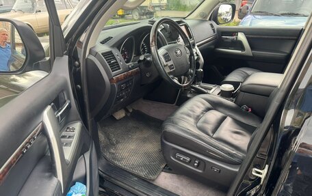Toyota Land Cruiser 200, 2013 год, 4 270 000 рублей, 10 фотография