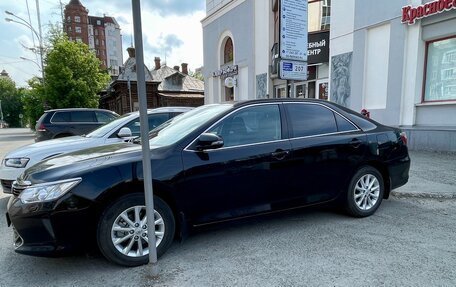 Toyota Camry, 2018 год, 2 270 000 рублей, 4 фотография
