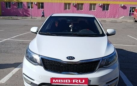 KIA Rio III рестайлинг, 2015 год, 744 000 рублей, 3 фотография