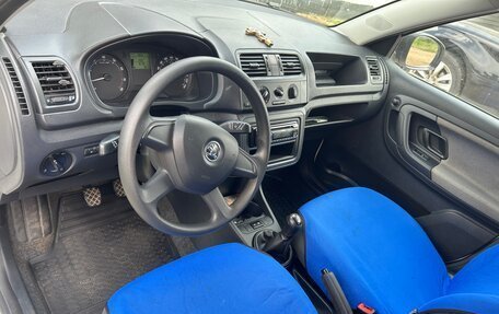 Skoda Fabia II, 2013 год, 750 000 рублей, 5 фотография
