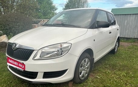 Skoda Fabia II, 2013 год, 750 000 рублей, 12 фотография