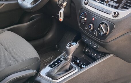 Hyundai Solaris II рестайлинг, 2017 год, 1 250 000 рублей, 3 фотография