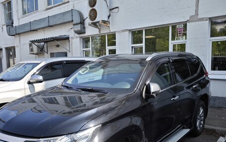 Mitsubishi Pajero Sport III рестайлинг, 2018 год, 4 500 000 рублей, 7 фотография