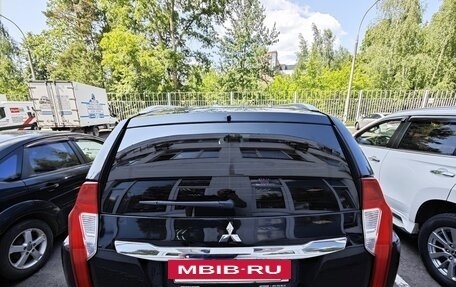 Mitsubishi Pajero Sport III рестайлинг, 2018 год, 4 500 000 рублей, 10 фотография