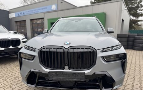 BMW X7, 2022 год, 11 190 000 рублей, 2 фотография