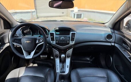 Chevrolet Cruze II, 2011 год, 680 000 рублей, 6 фотография