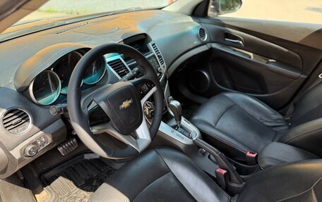Chevrolet Cruze II, 2011 год, 680 000 рублей, 5 фотография